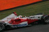 051007_F1_Practice_Toyota_09.jpg